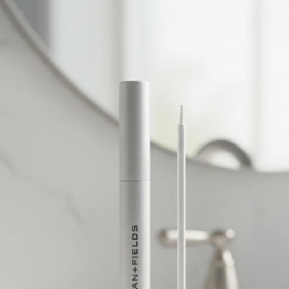 Rodan + Fields Lash Boost Serum New - Picture 3 of 3